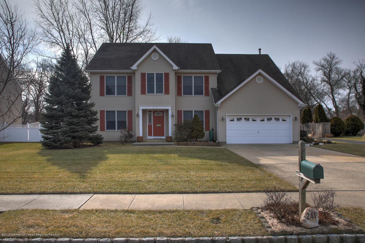 241 Evergreen Drive - Photo 1