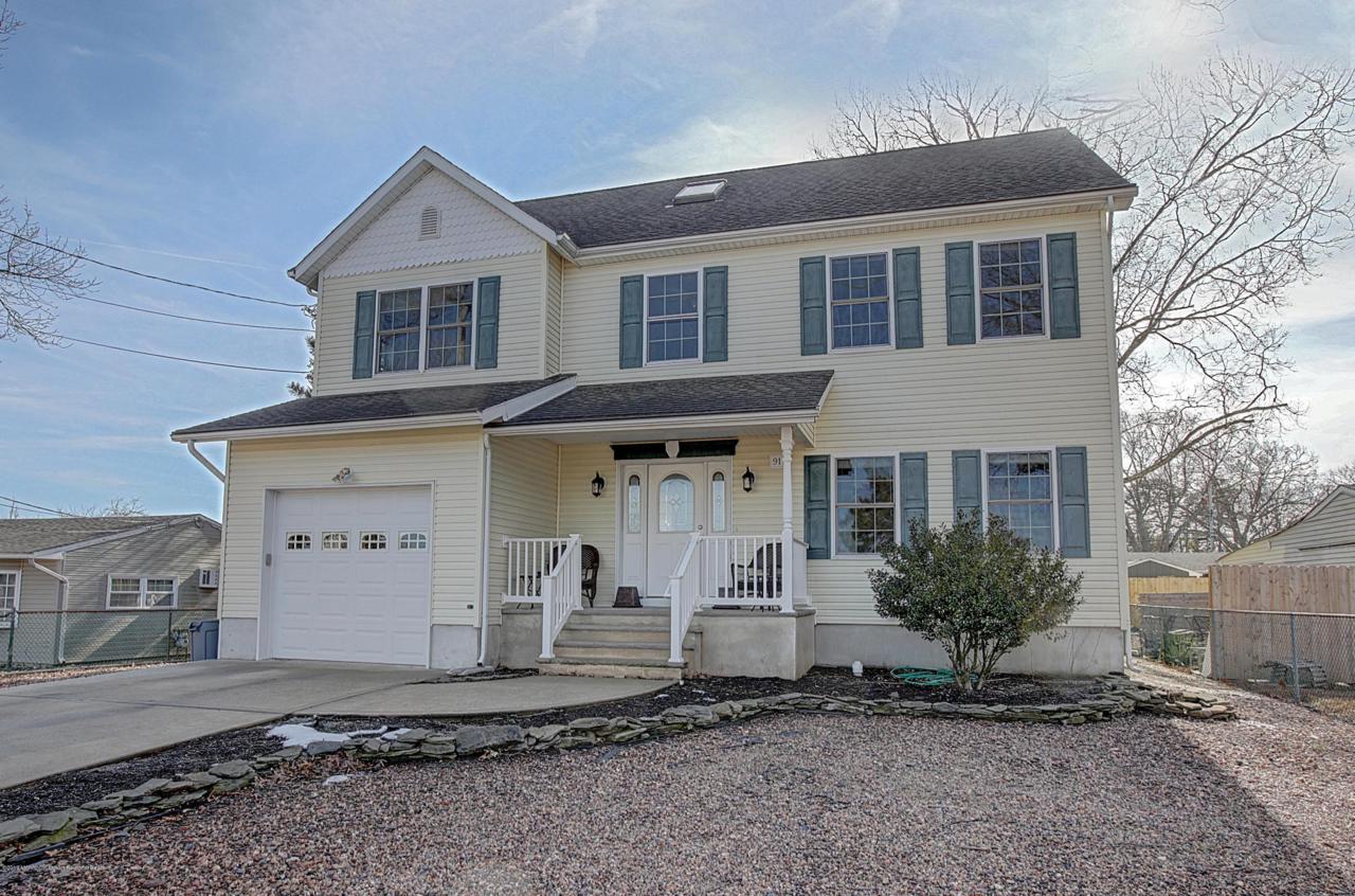 911 Beach Boulevard - Photo 1