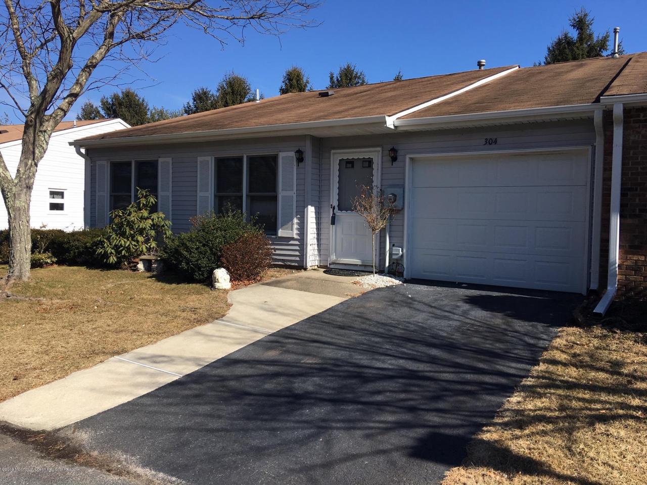 304 Joseph Drive - Photo 1