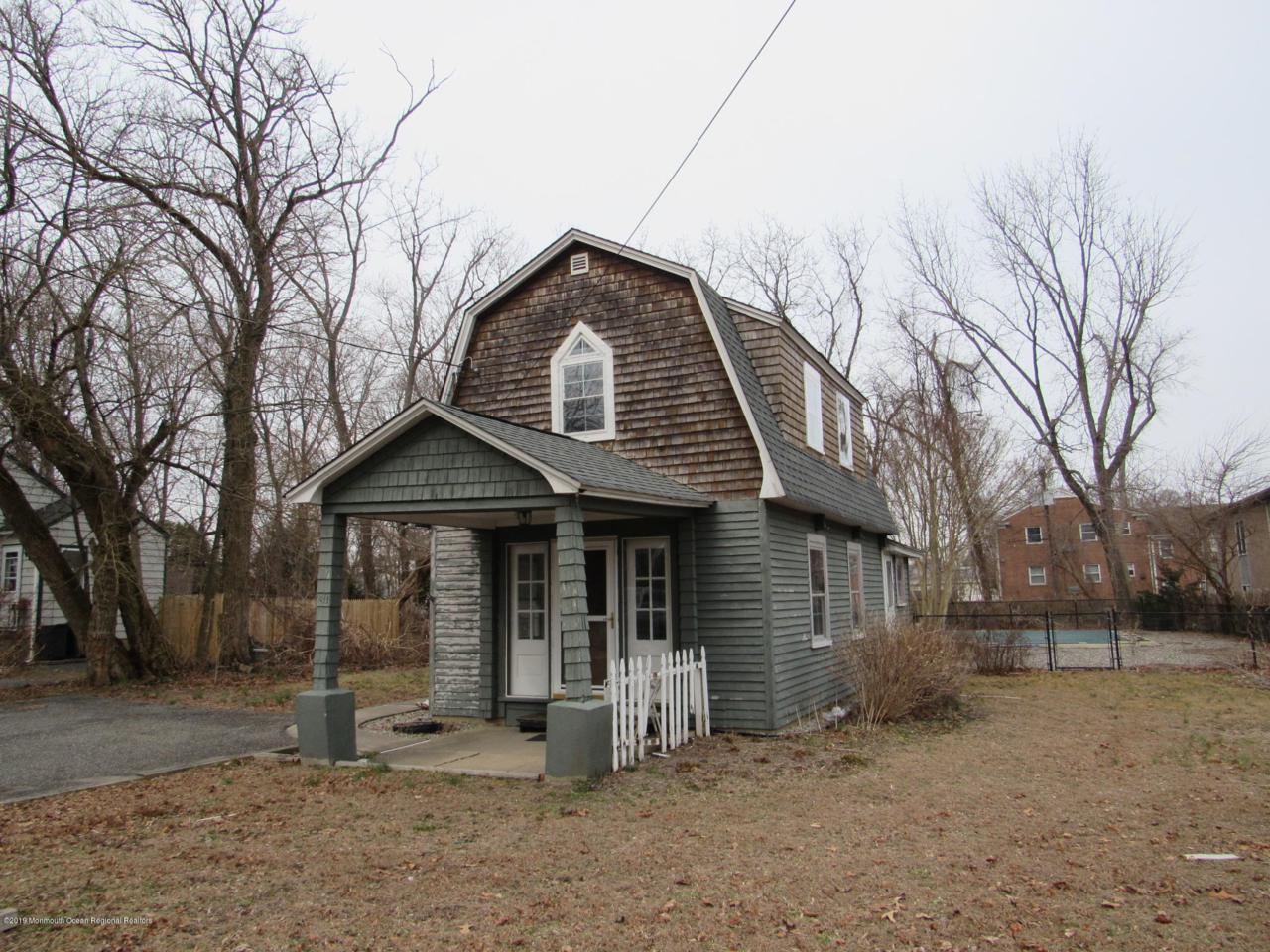 811 Ocean Road - Photo 1