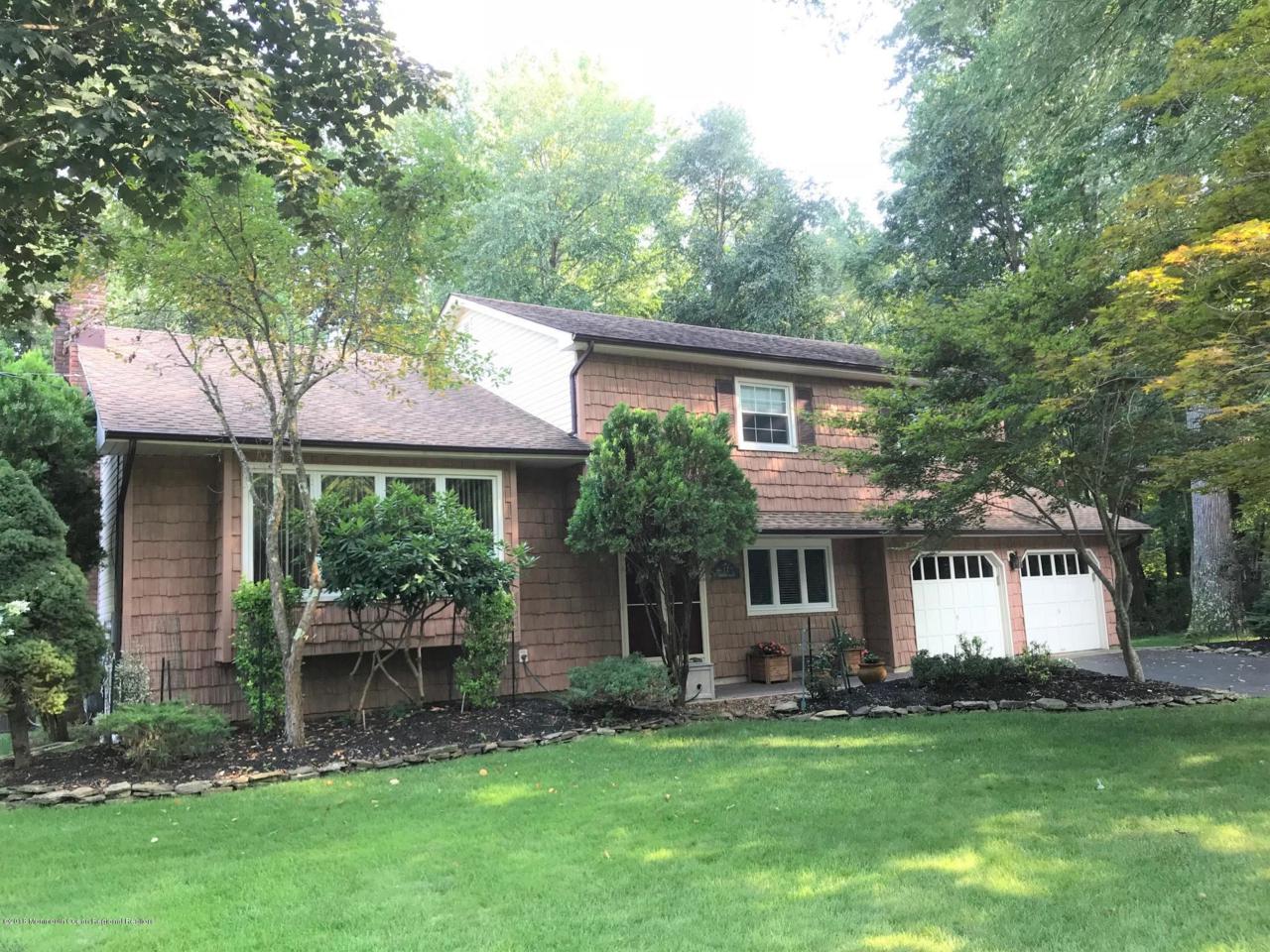 17 Robinson Road - Photo 1