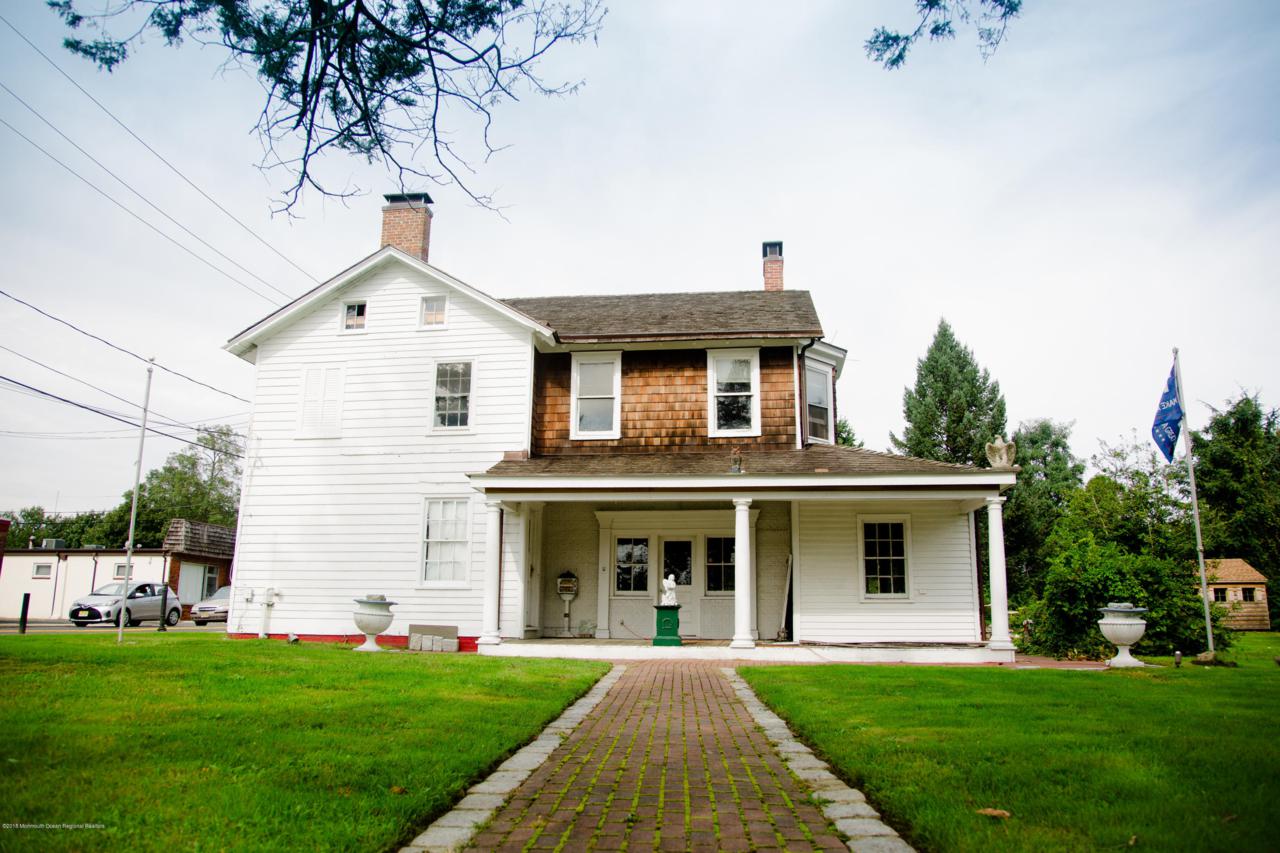583 Cedar Avenue - Photo 1