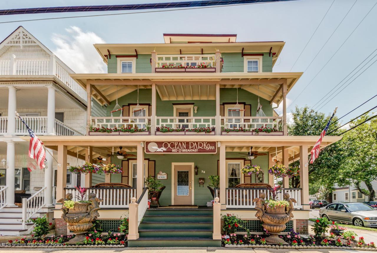 38 Surf Avenue - Photo 1