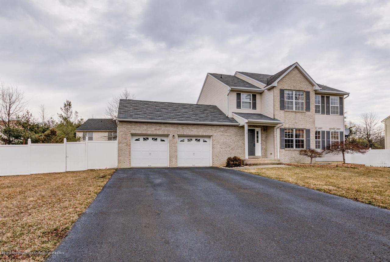 7 Dogwood Court - Photo 1