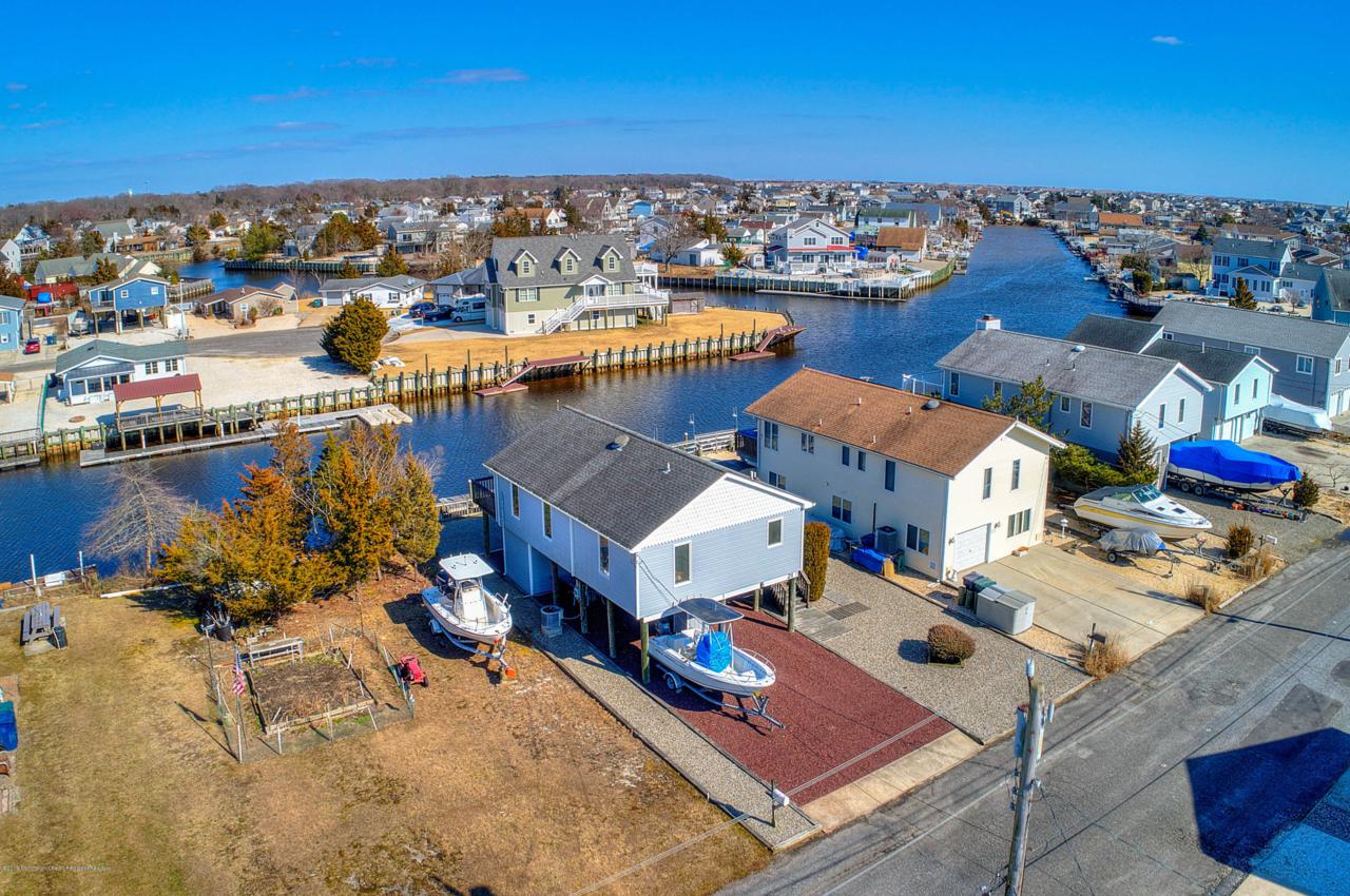 21 Dayton Drive - Photo 1