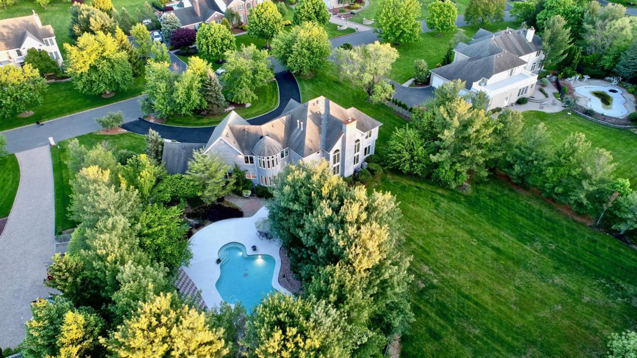14 Burgundy Drive - Photo 1