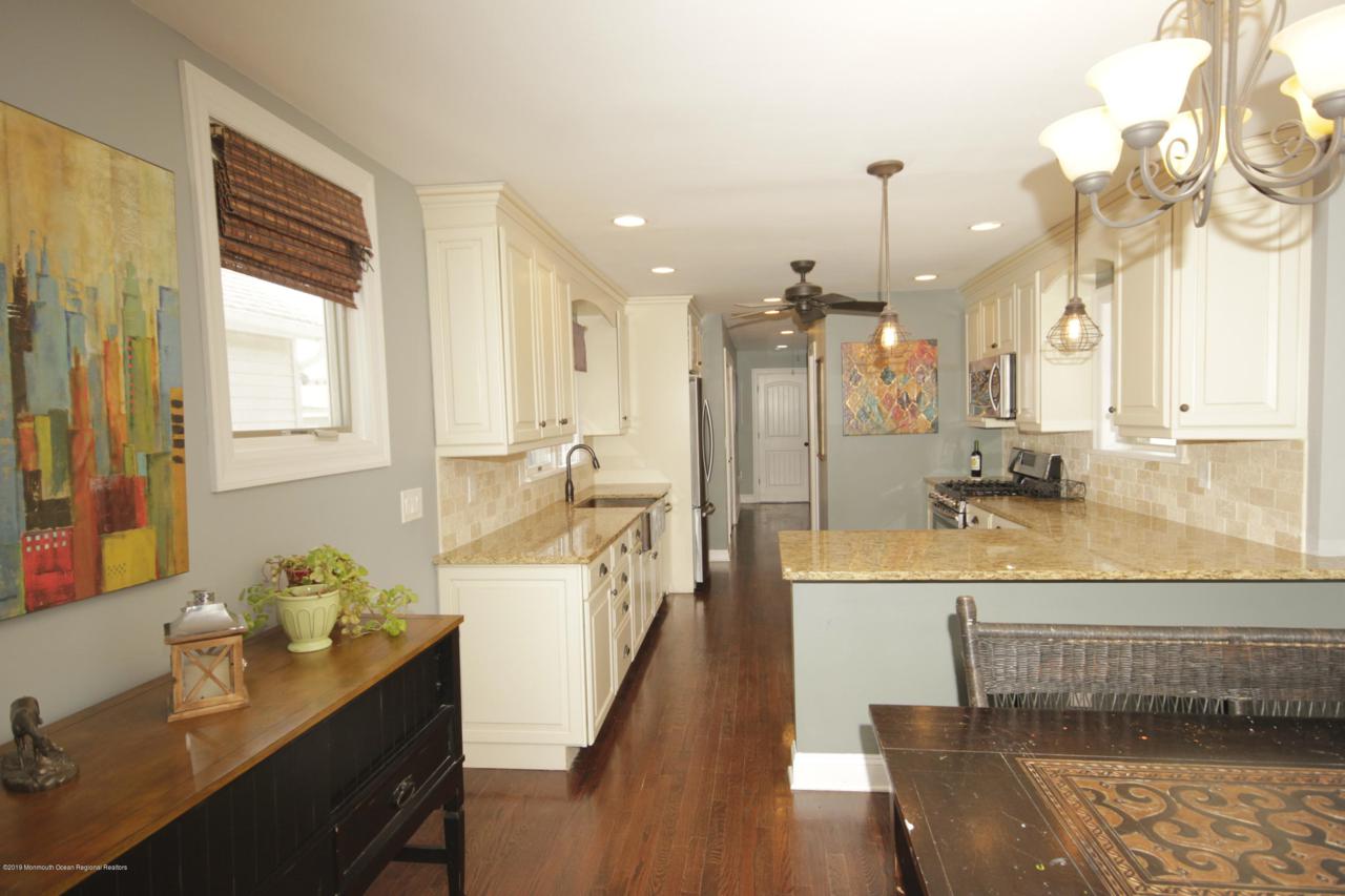 924 Fifth Street - Photo 1