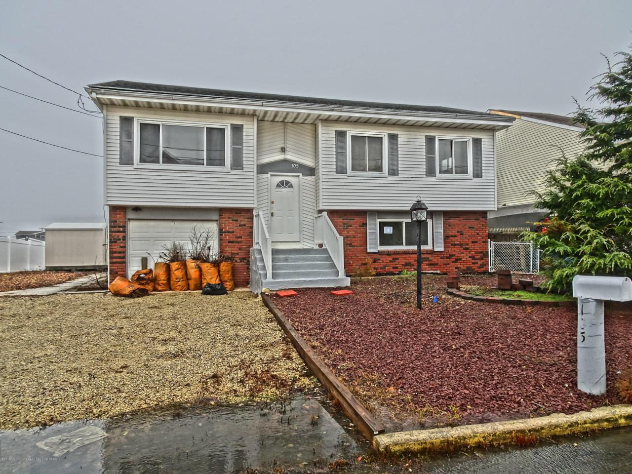 105 Potomac Drive - Photo 1