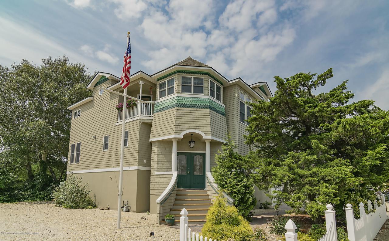 1014D Long Beach Boulevard - Photo 1