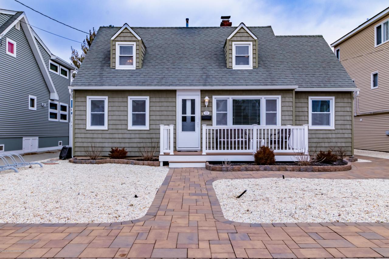11 Lillie Avenue - Photo 1