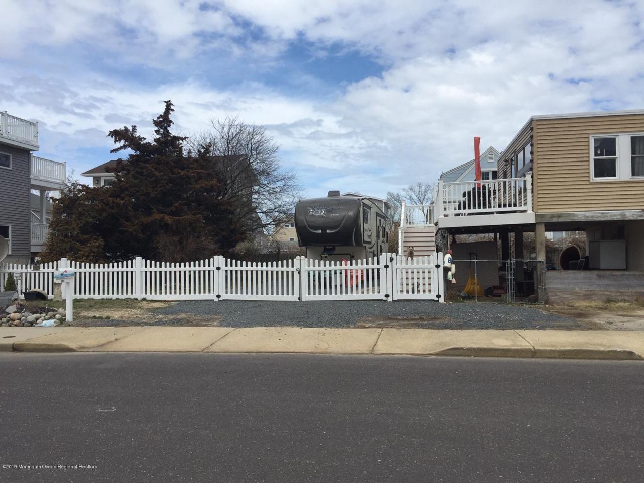 107 Delaware Avenue - Photo 1