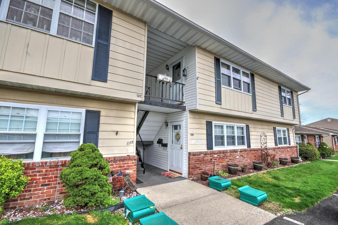 12 Louisiana Drive - Photo 1