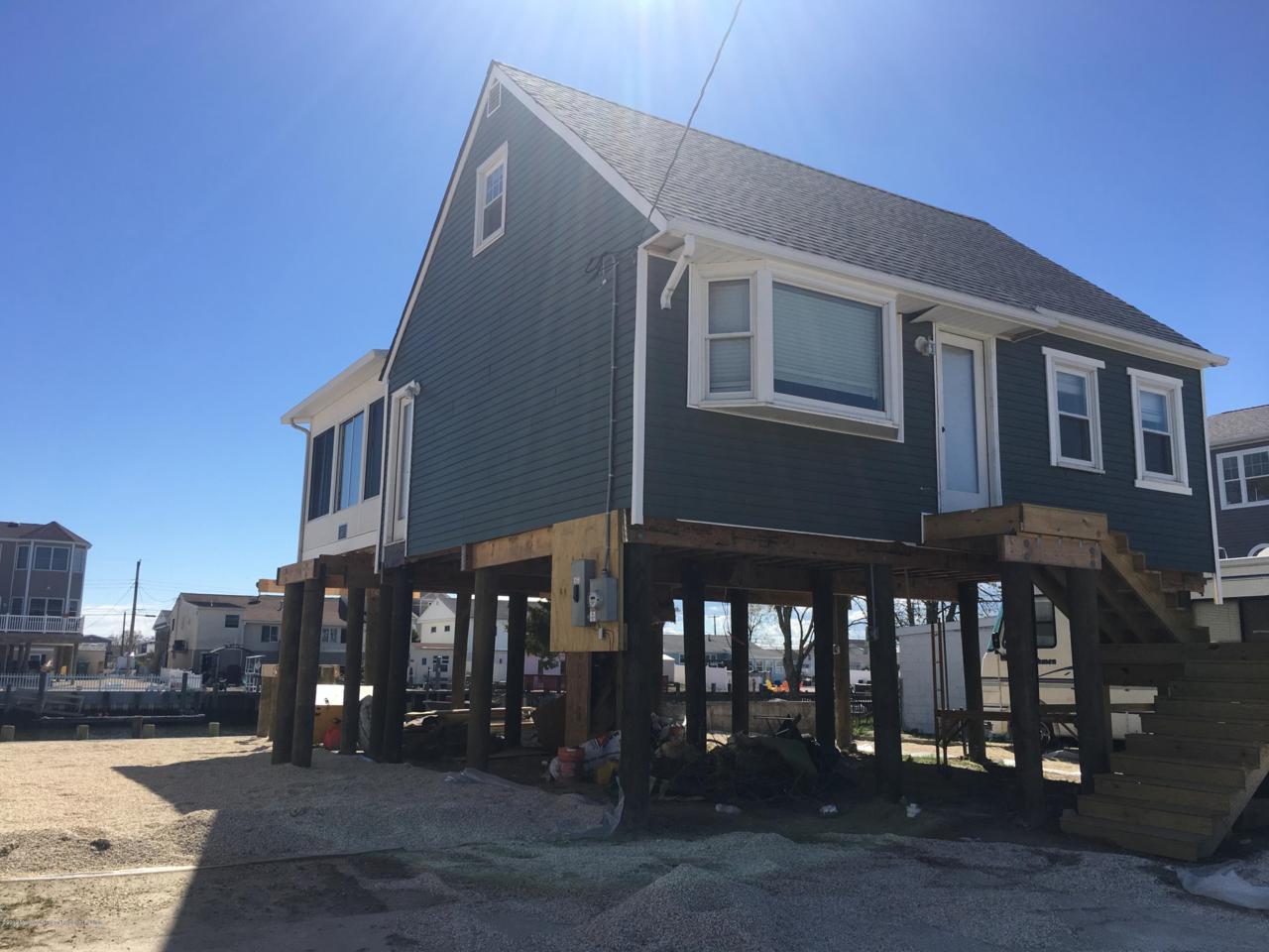 112 Mohawk Drive - Photo 1