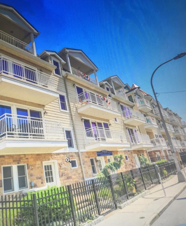 30 Sumner Avenue - Photo 1
