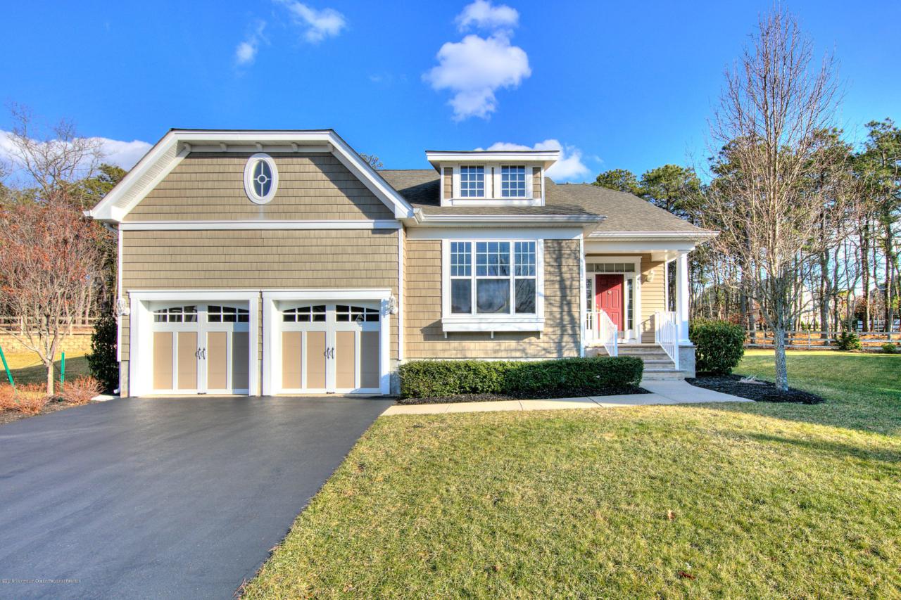 154 Newport Way - Photo 1