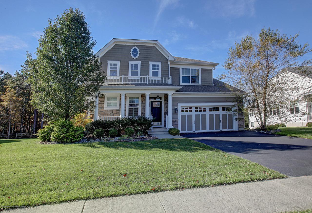 206 Newport Way - Photo 1