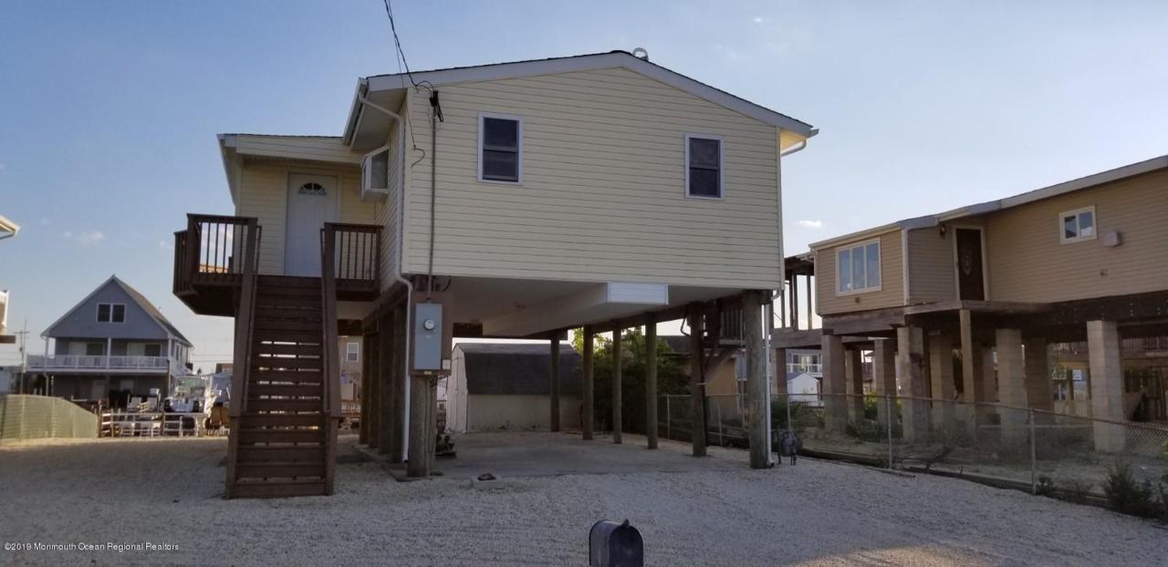 3 Mohawk Drive - Photo 1