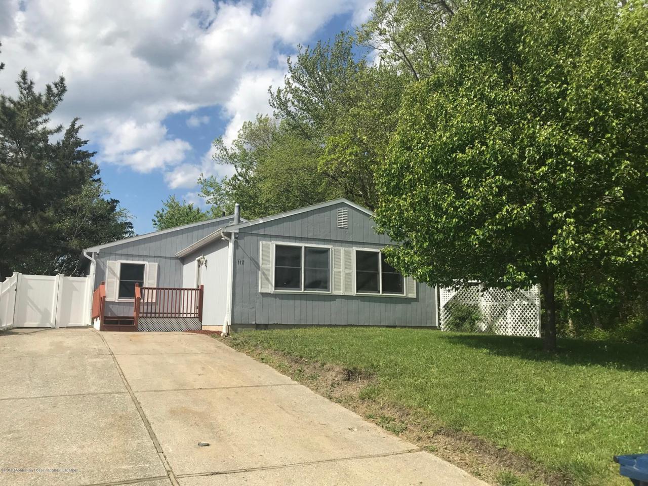 117 Kadlubeck Way - Photo 1