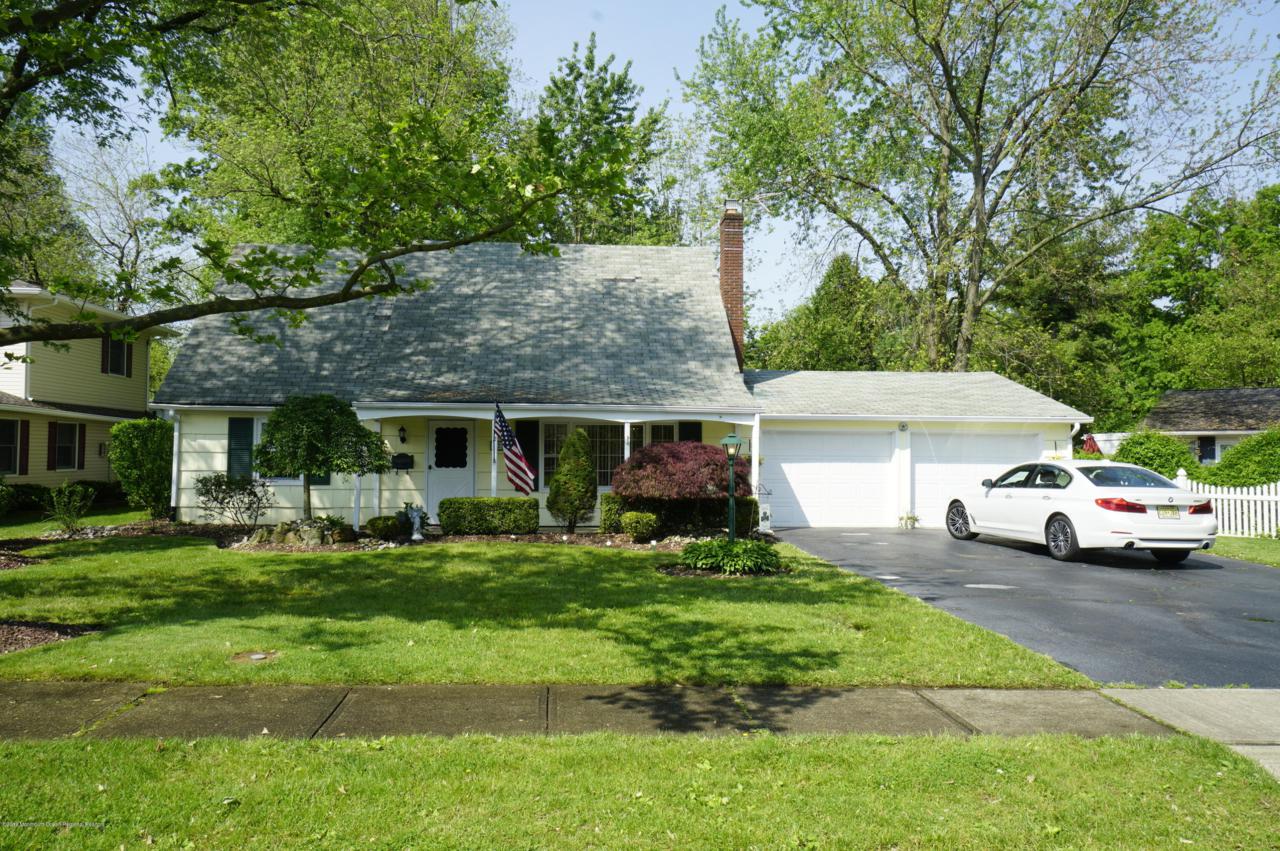 12 Donna Place - Photo 1