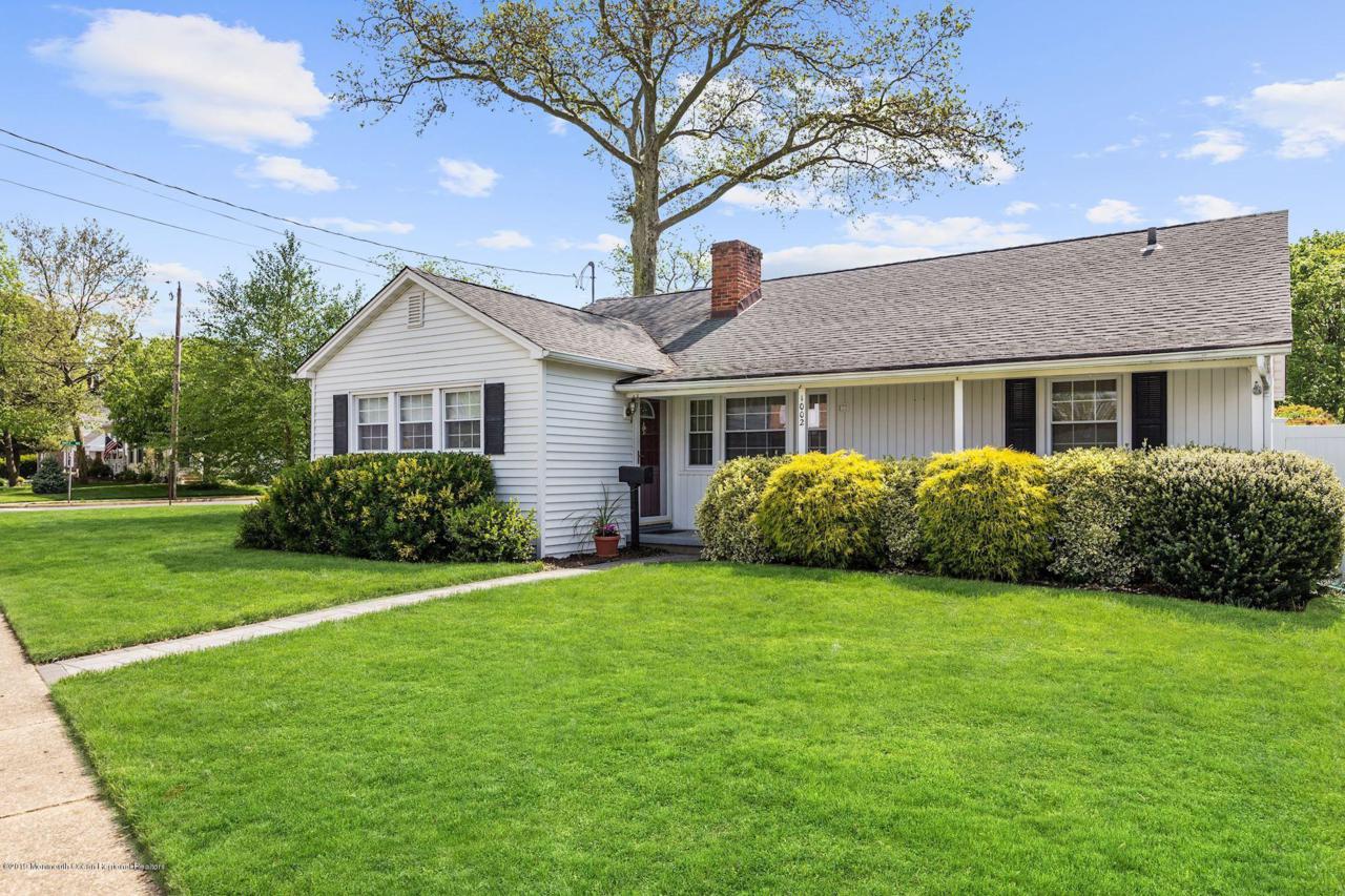 1002 Arnold Avenue - Photo 1