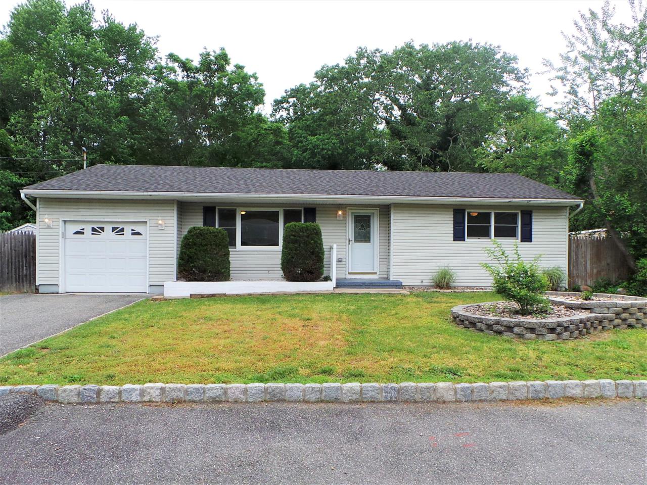 332 Enterprise Drive - Photo 1