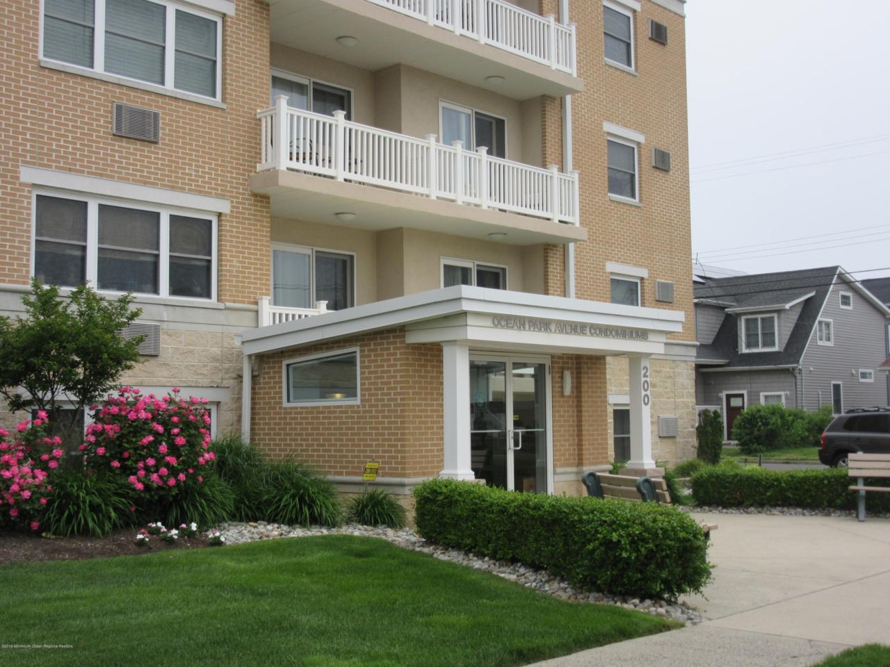 200 Ocean Park Avenue - Photo 1