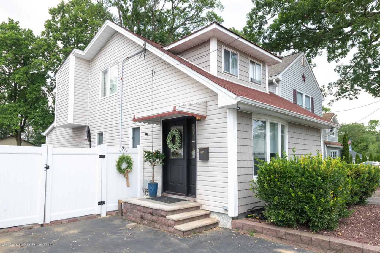 113 Wayside Drive - Photo 1