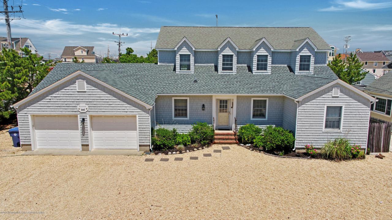 117 7th Avenue - Photo 1