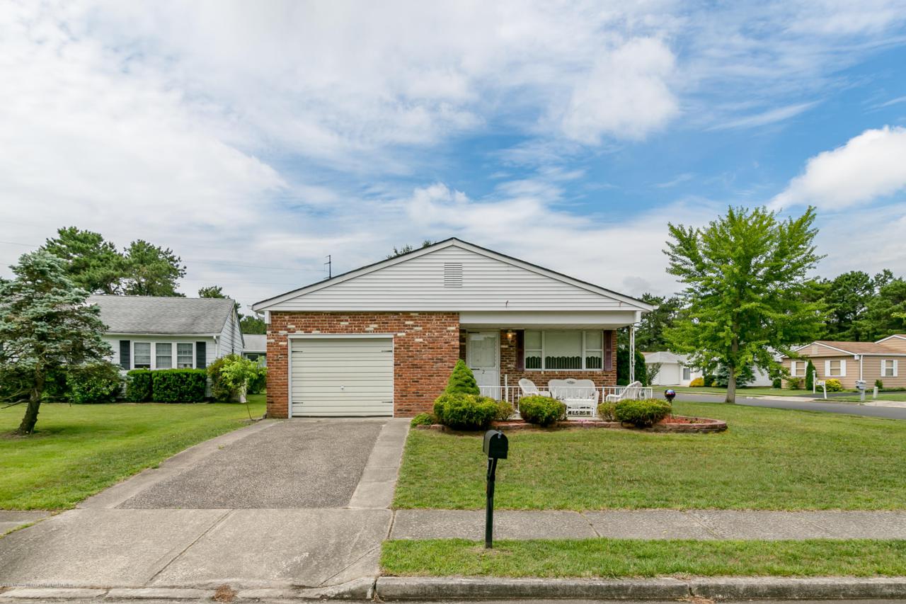 2 Polonaise Drive - Photo 1