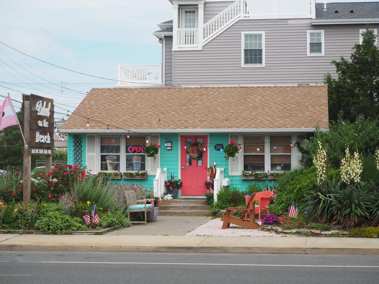 2103 Long Beach Boulevard - Photo 1