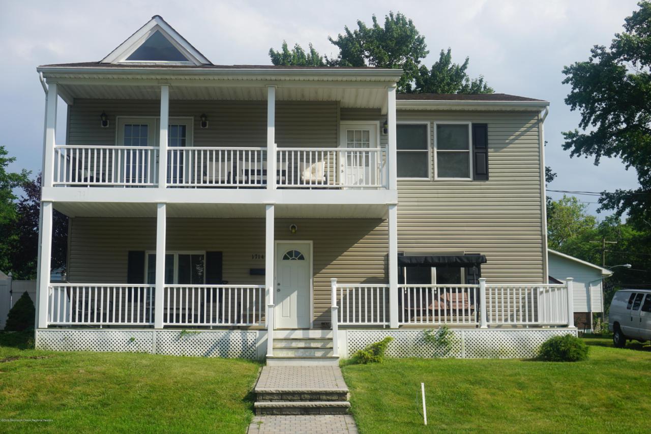 1714 Bradford Avenue - Photo 1