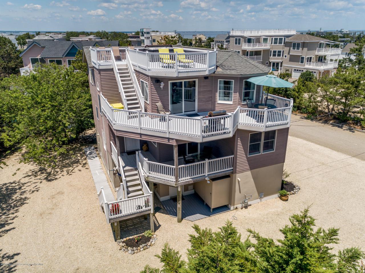 103-B Long Beach Boulevard - Photo 1