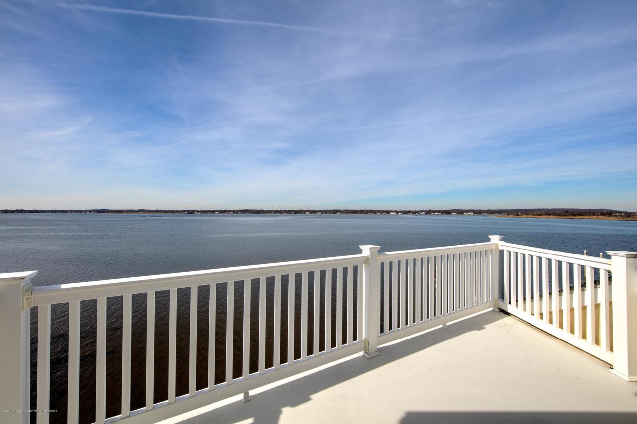 7 Circle Drive - Photo 1