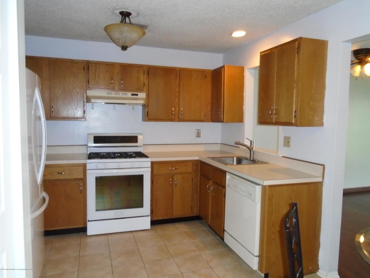 15 Tulip Lane - Photo 1
