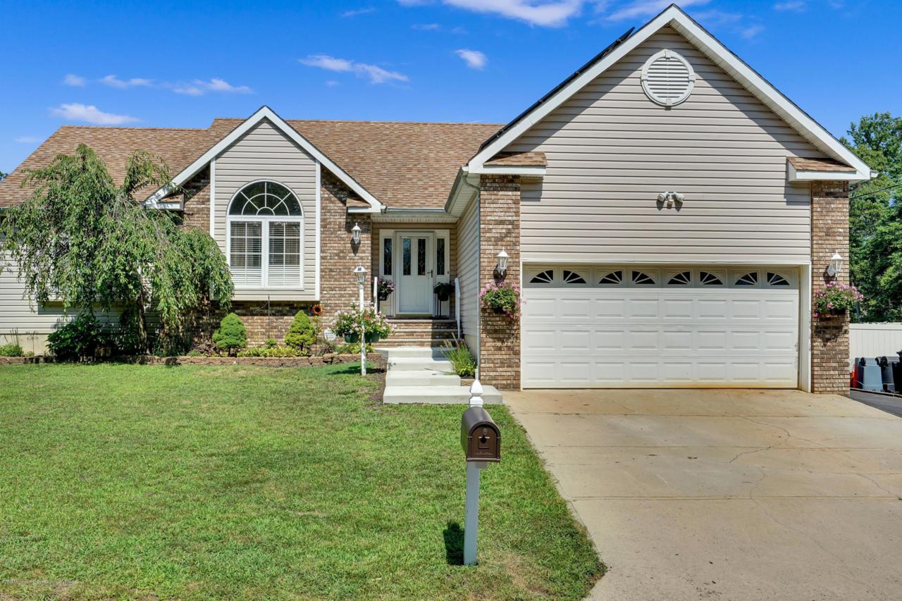 732 Spar Avenue - Photo 1
