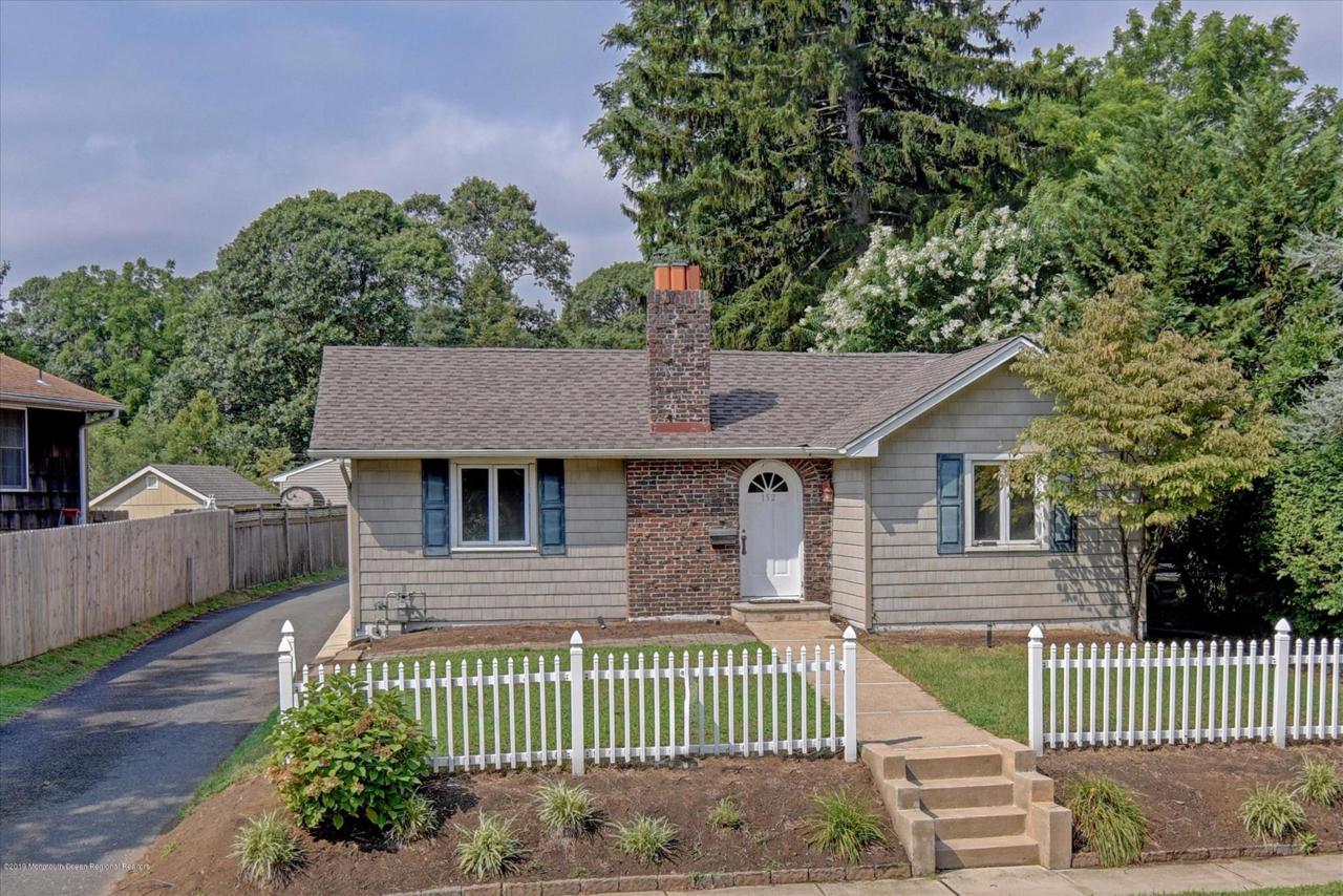 152 Monmouth Road - Photo 1