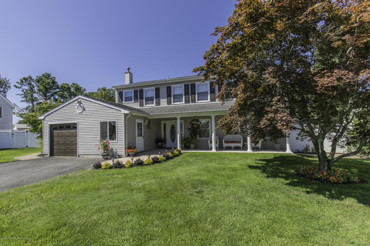 515 Dorothy Place - Photo 1