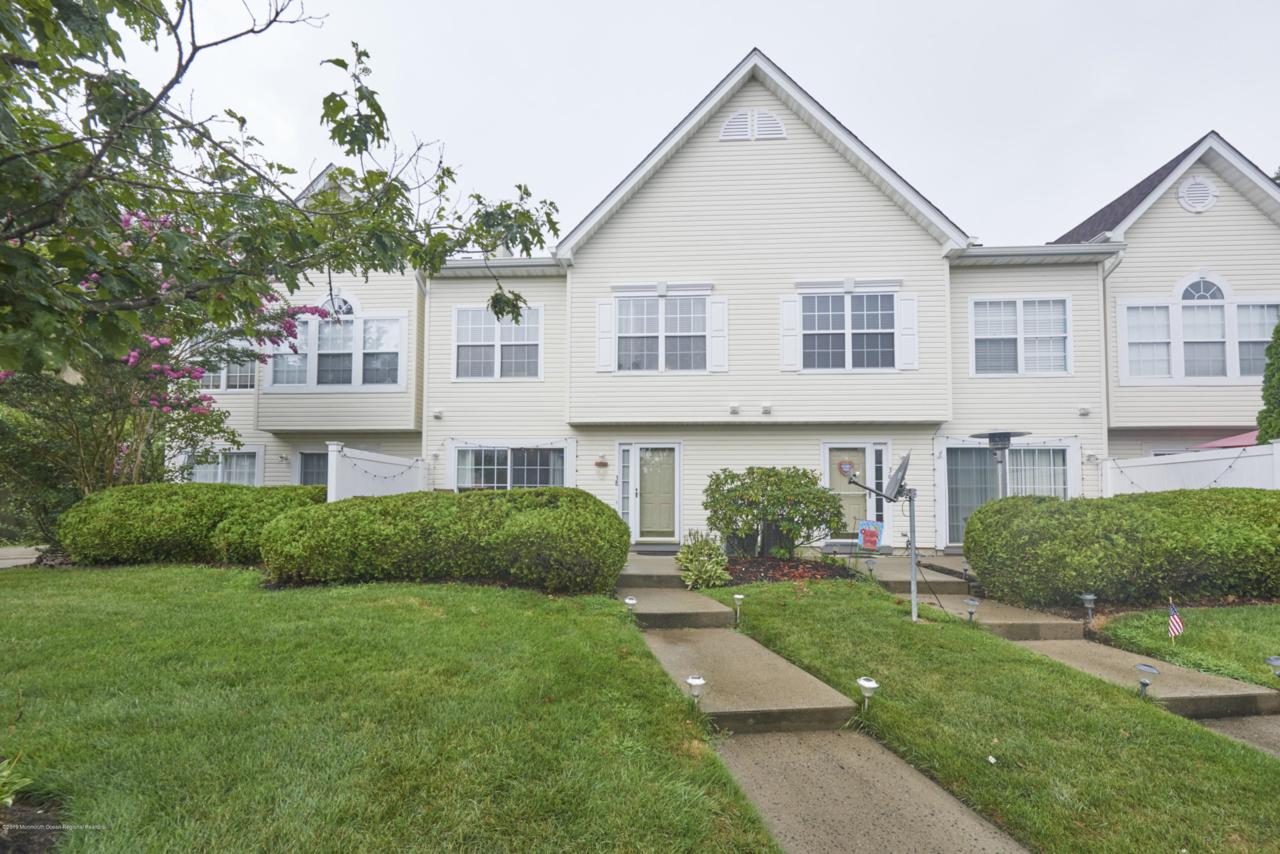38 Phoenix Court - Photo 1