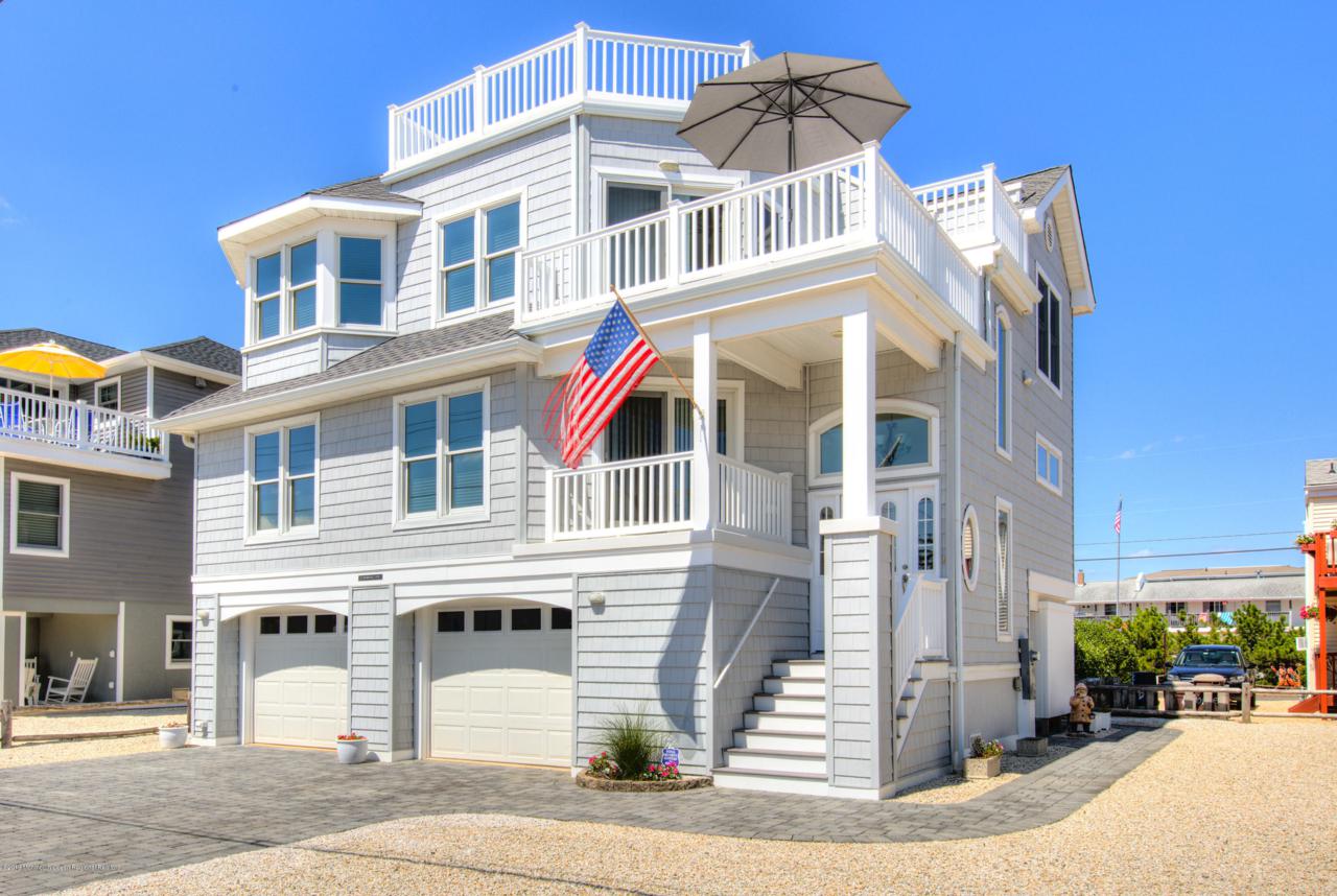 5 Marshall Avenue - Photo 1