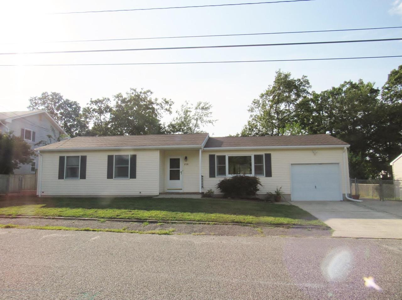 820 Beach Avenue - Photo 1