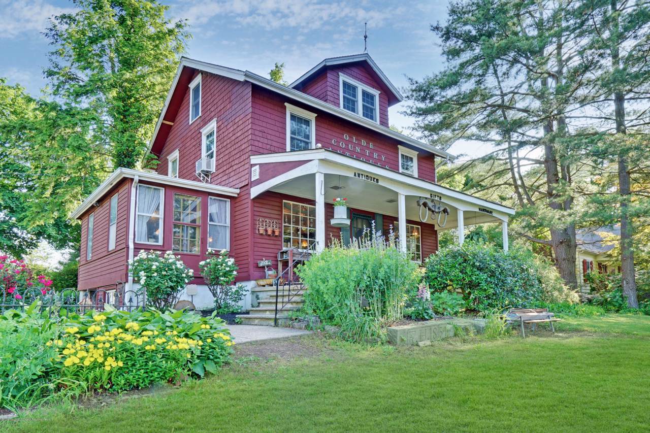 346 Franklin Street - Photo 1
