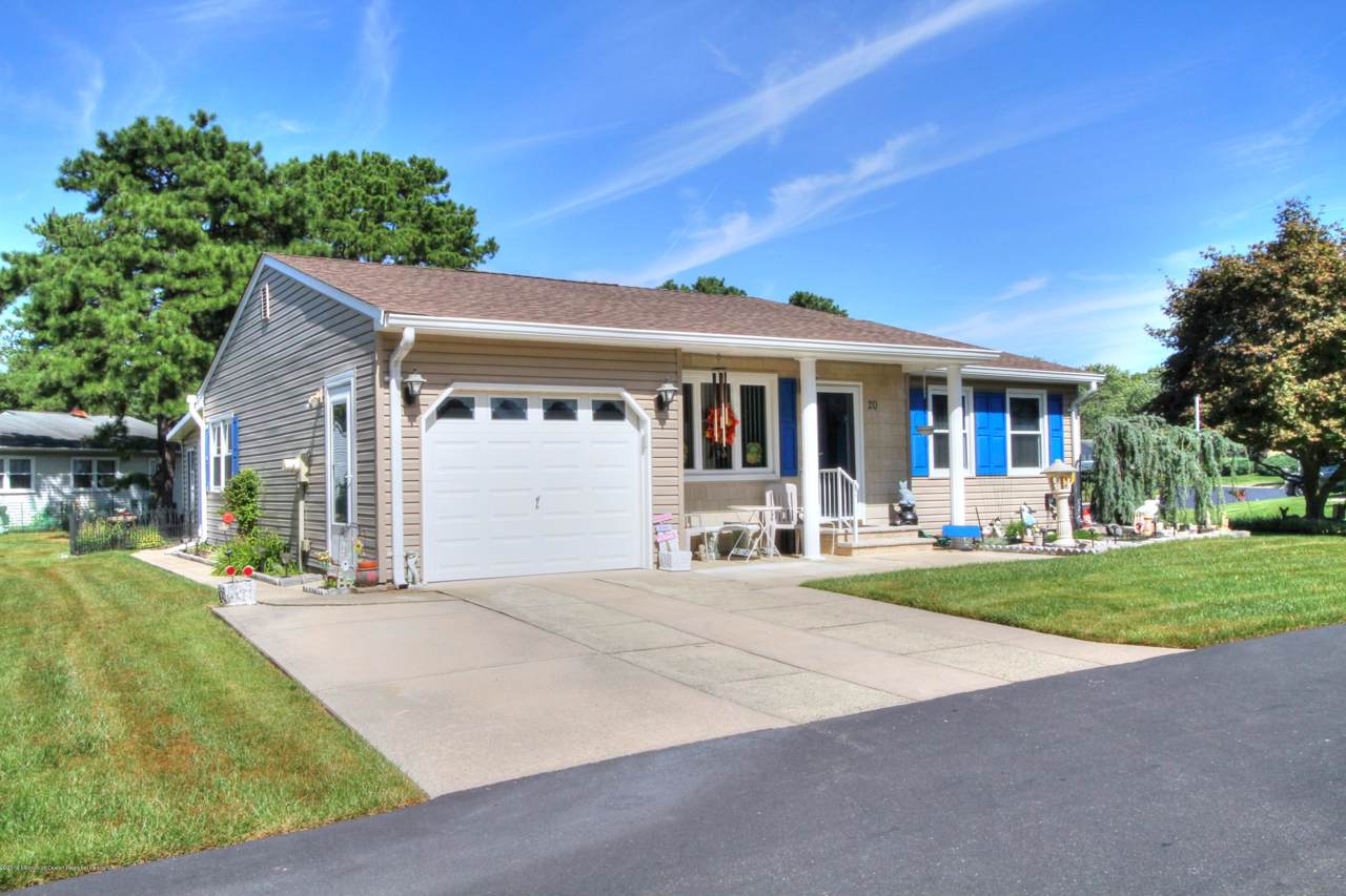 20 Attleboro Lane - Photo 1
