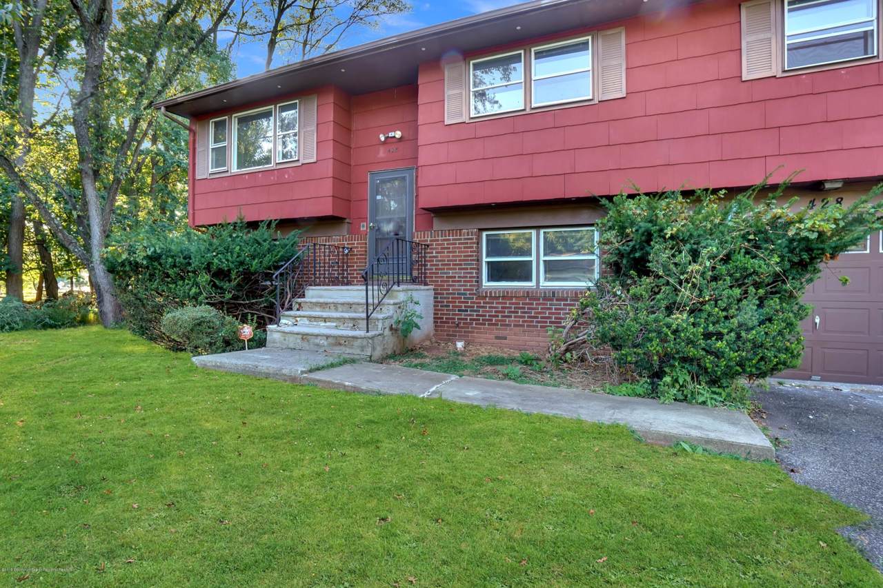 428 Wheeler Place - Photo 1