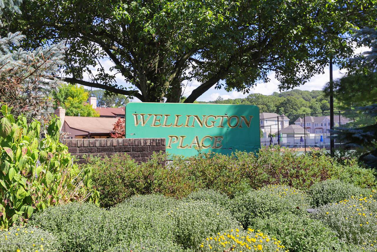 912 Wellington Place - Photo 1