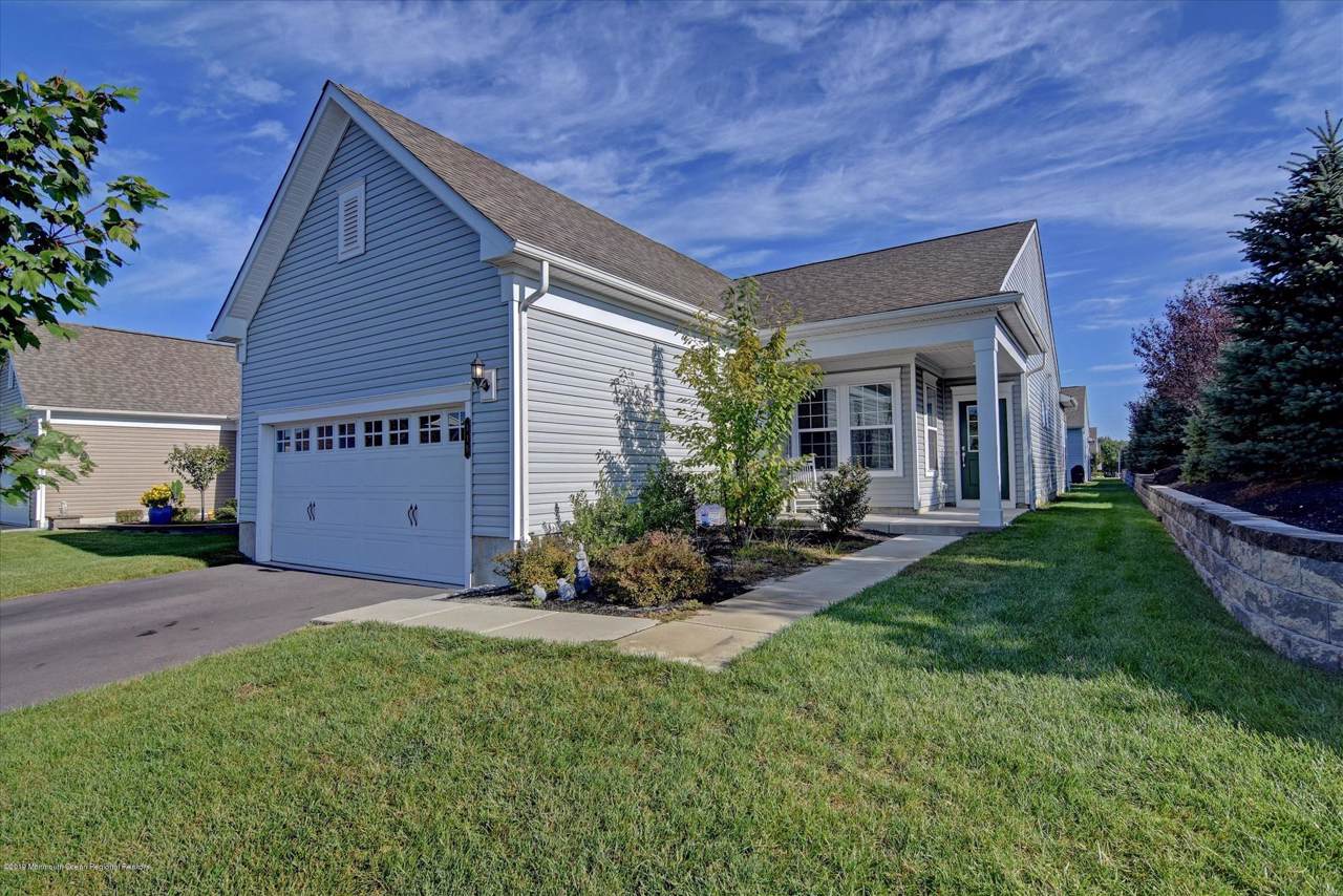 115 Addlestone Lane - Photo 1