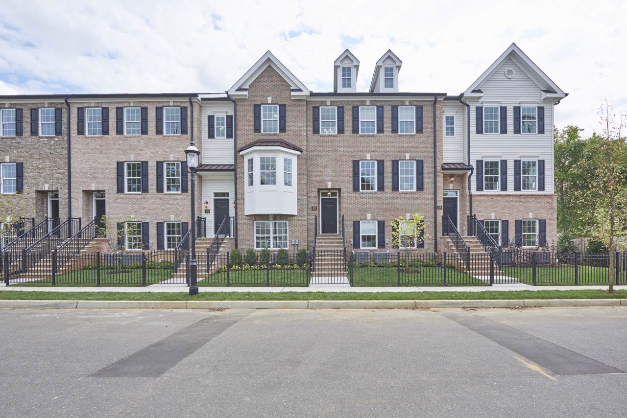 25 Catherine Street - Photo 1