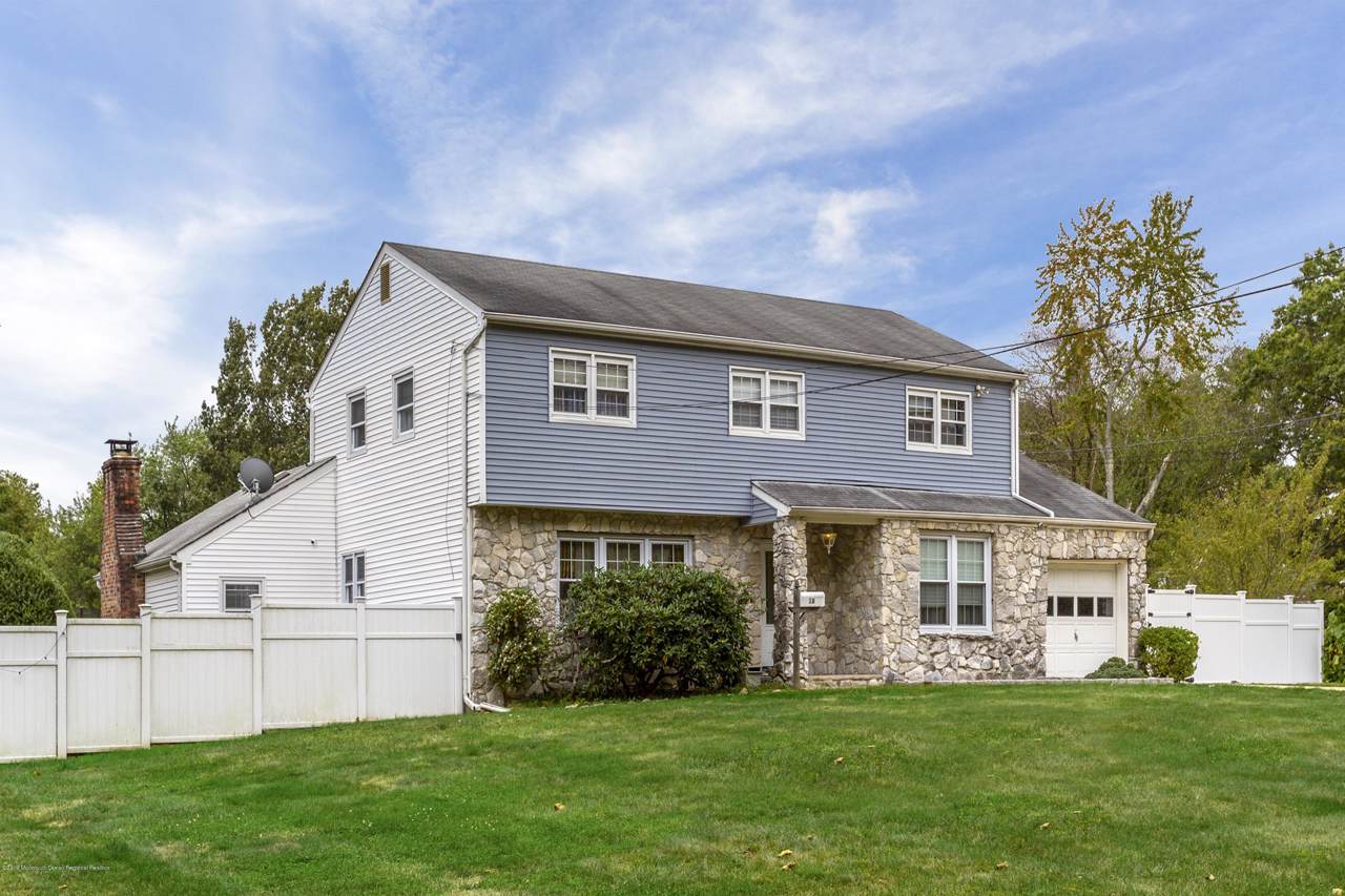 18 Heather Drive - Photo 1