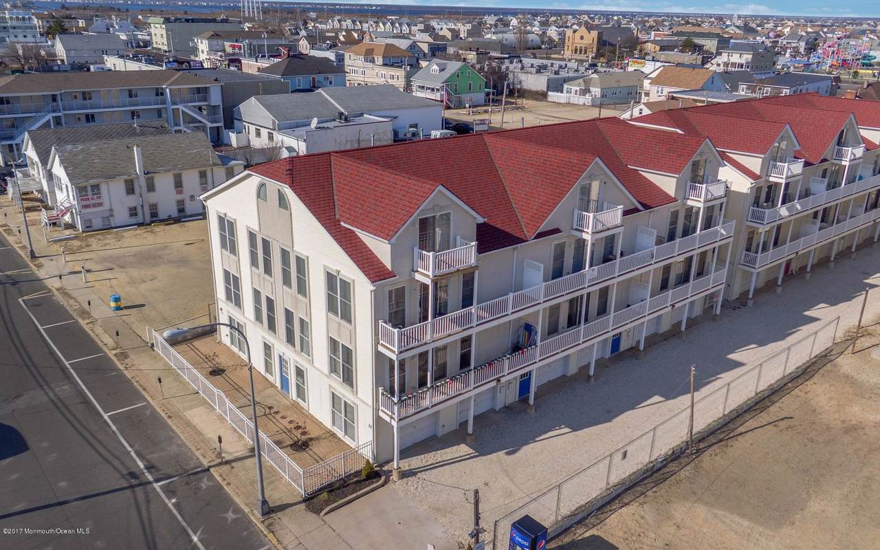 32 Webster Avenue - Photo 1