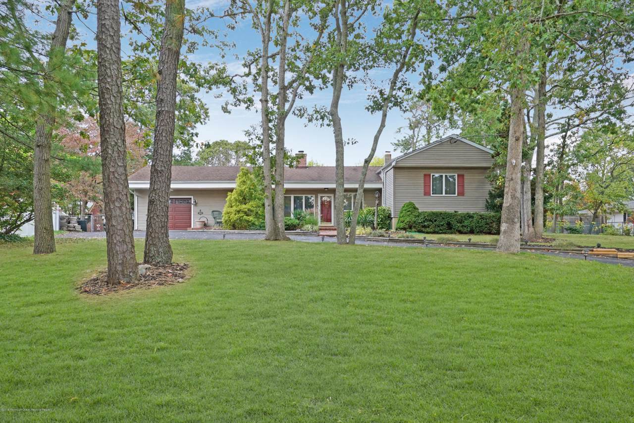 493 Bella Vista Road - Photo 1