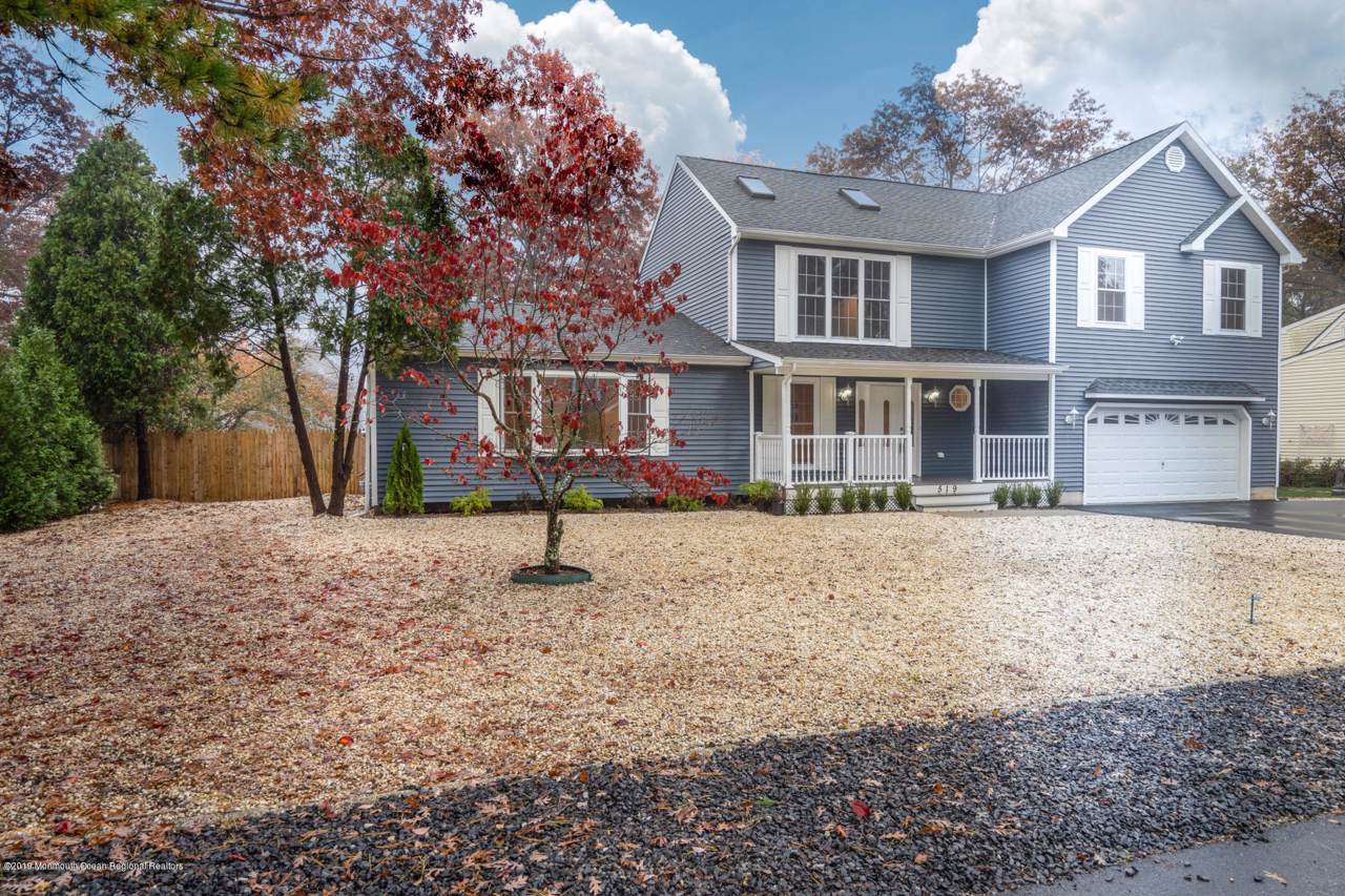 519 Lincoln Place - Photo 1